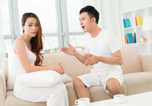 目前离婚时财产怎么分割-